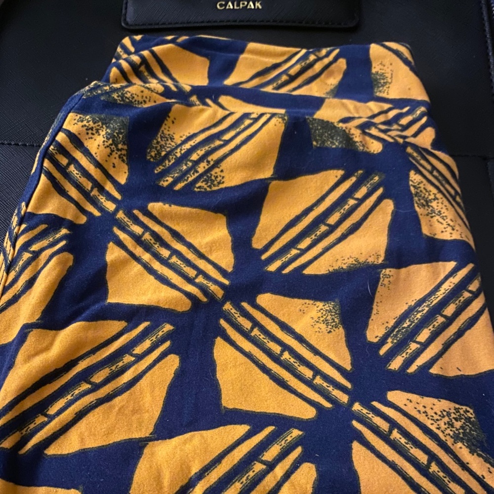 LuLaRoe leggings OS size 2-12